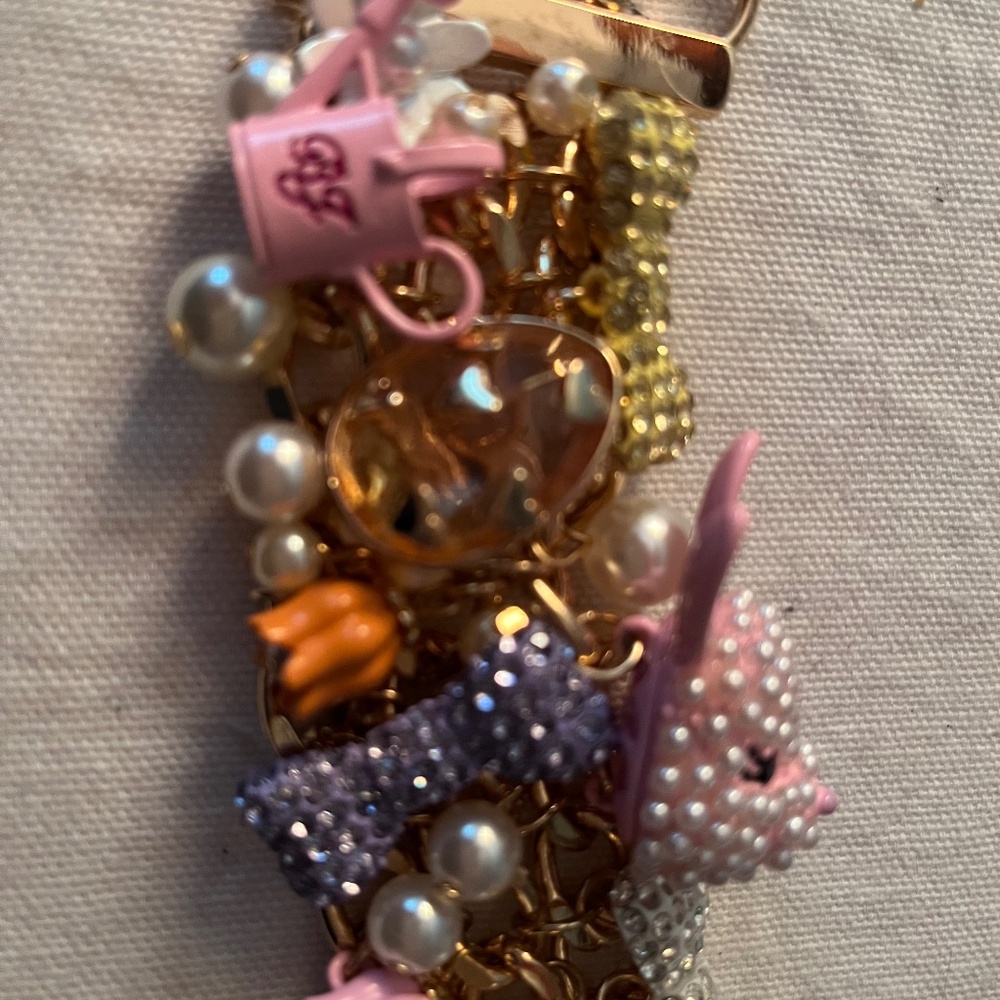 Betsey Johnson Spring Bracelet - Picture 4 of 6